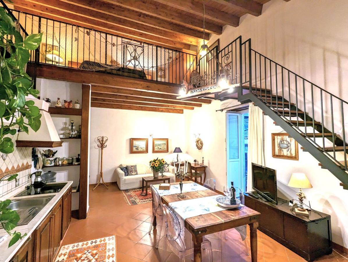 Апартаменты La Casa Delle Fate Сиракузы Экстерьер фото