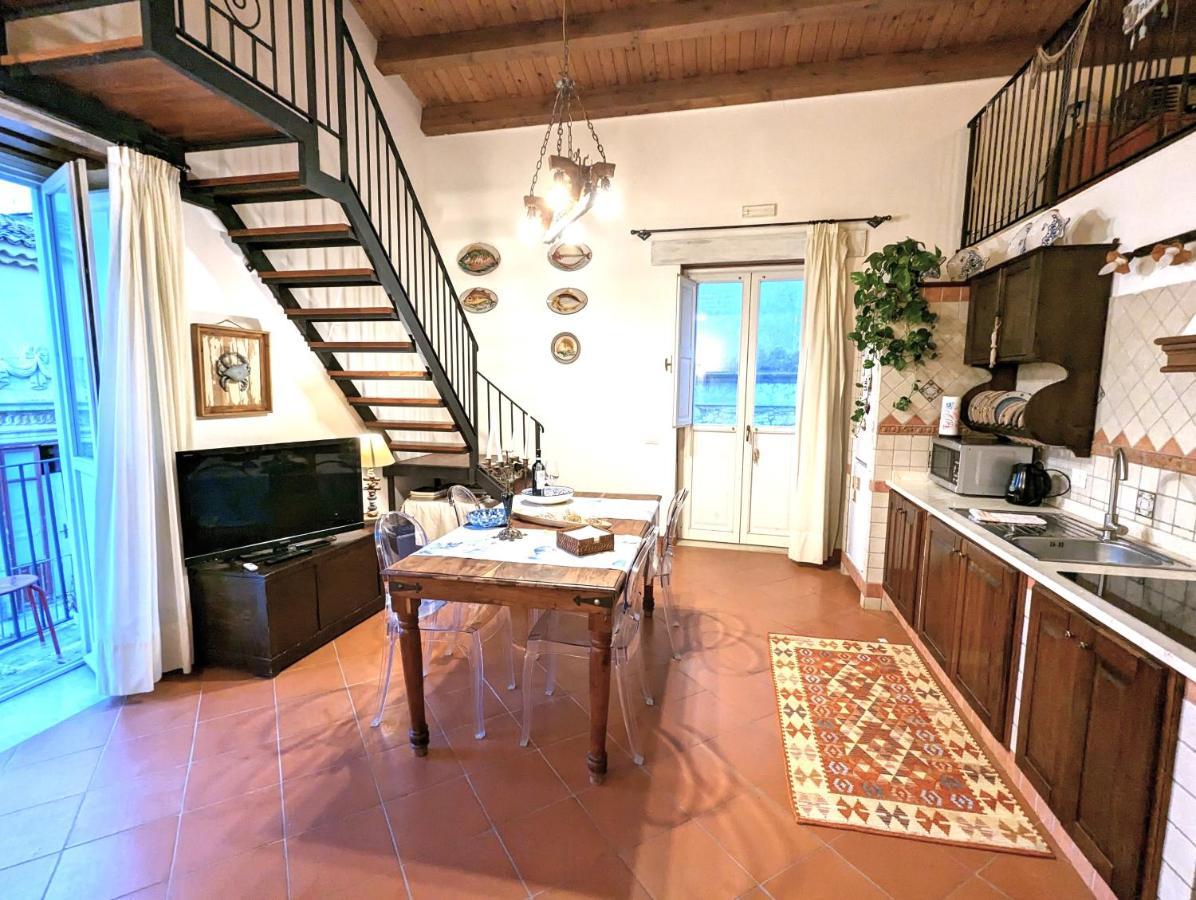 Апартаменты La Casa Delle Fate Сиракузы Экстерьер фото