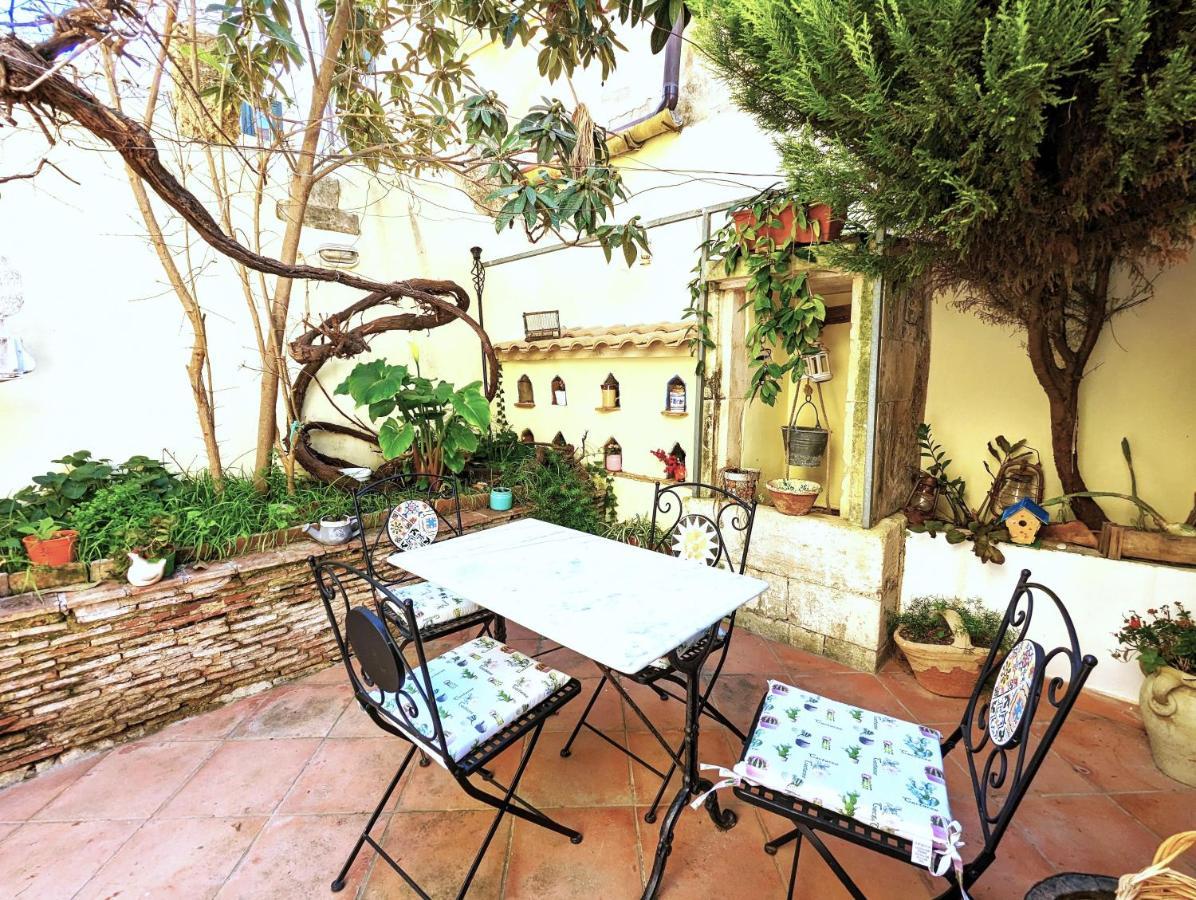 Апартаменты La Casa Delle Fate Сиракузы Экстерьер фото