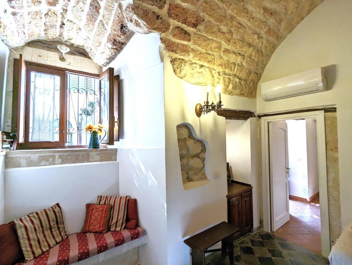 Апартаменты La Casa Delle Fate Сиракузы Экстерьер фото