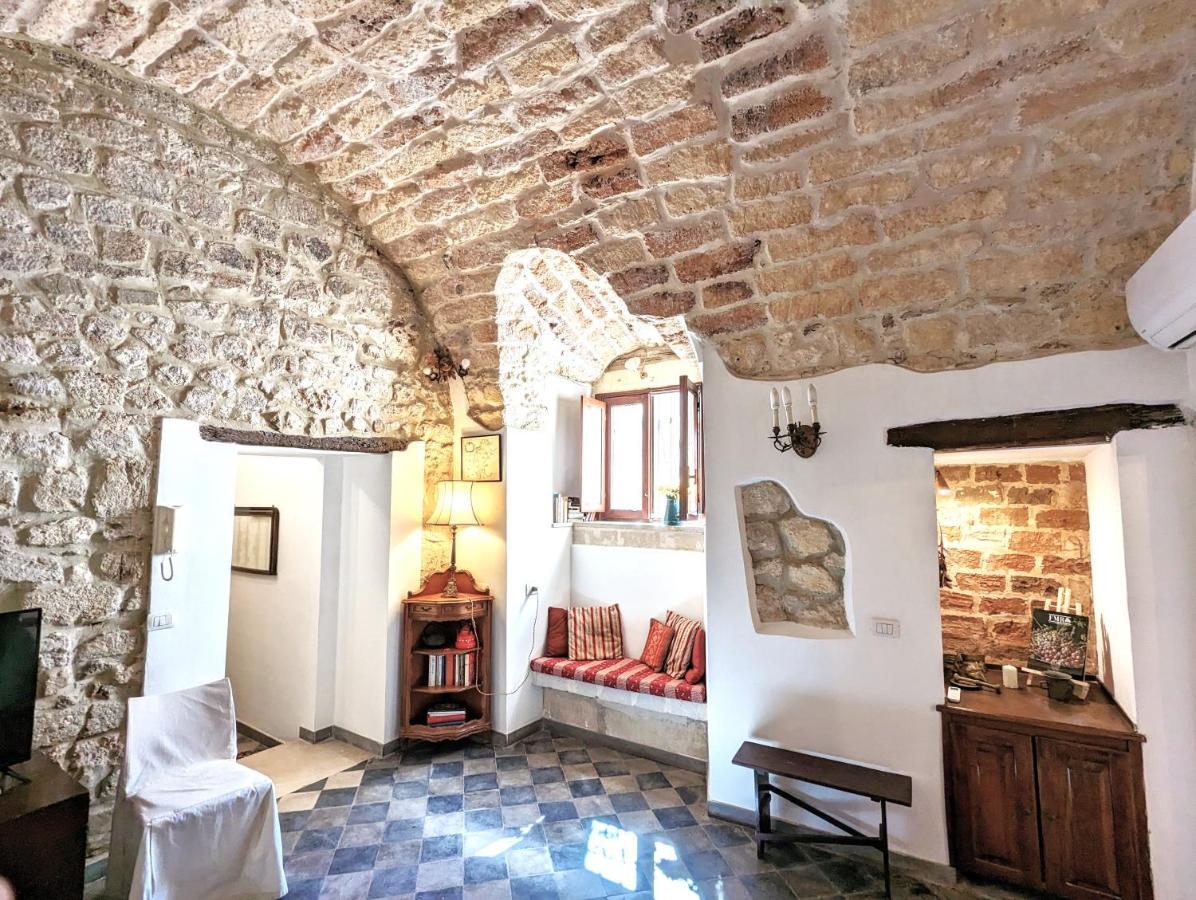 Апартаменты La Casa Delle Fate Сиракузы Экстерьер фото